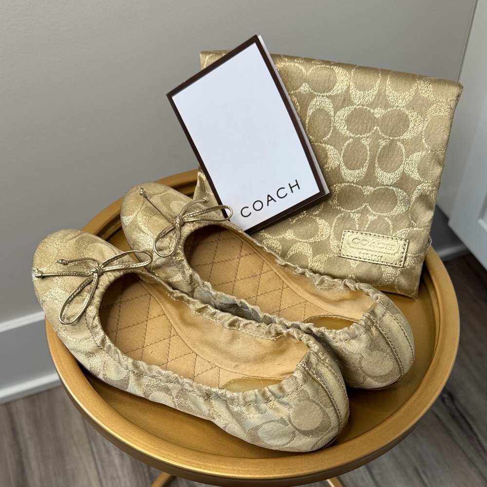 Coach Franklin Foldable Ballet Flats Gold Signature C Monogram with Pouch 7.5B